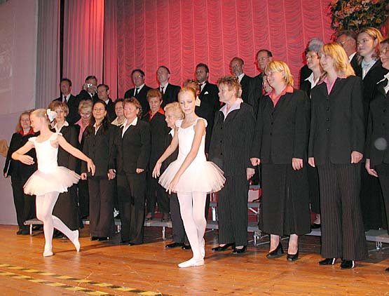 Das Ballettensemble Ludwigsfelde gratuliert
